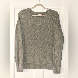SO V-neck Knit Sweater Women’s